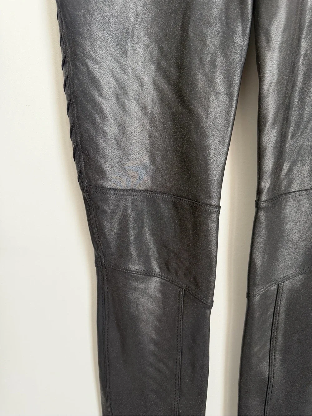 SPANX Faux Leather Moto Leggings Black High Rise Sculpting Size XSmall - Picture 7 of 9